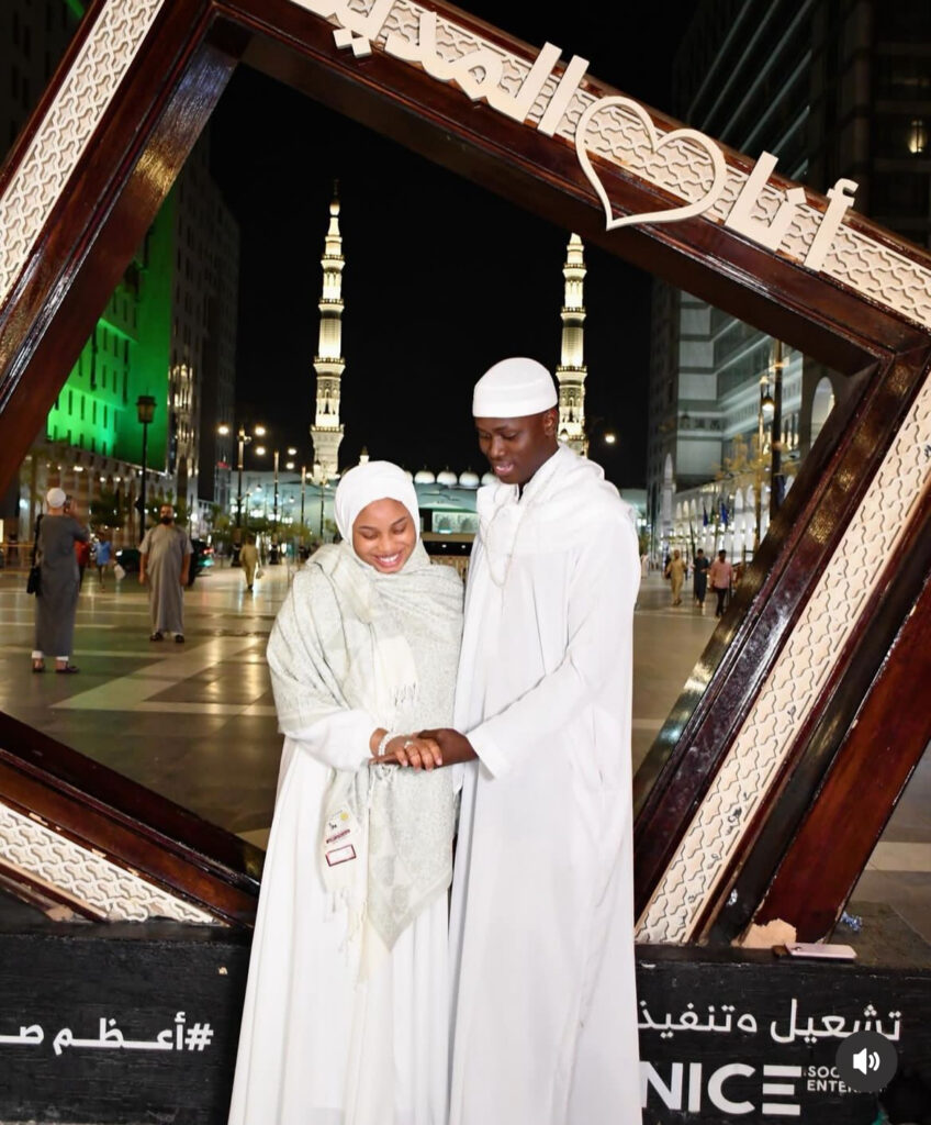 Penda Sow en pèlerinage : Photos exclusives à la Mecque