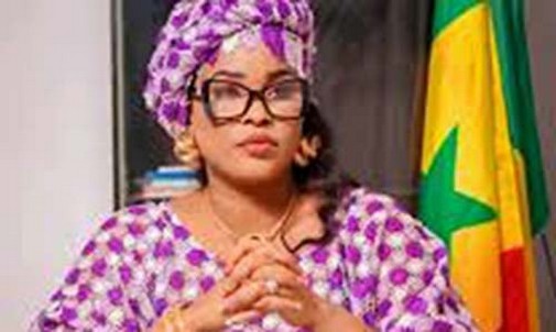 Kaolack – Macky perd un allié clé : Dieynaba Diop déclare forfait pour Takku-Wallu