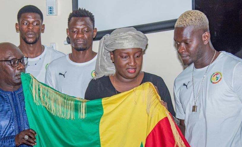 Can Beach Soccer 2024: Le drapeau national remis aux Lions de la plage (Photos)