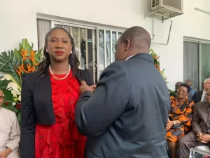 La sénégalaise Marième Mbaye Ndiaye décorée à la médaille de chevalier de l’Ordre national de la Valeur au Cameroun