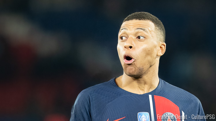 Mbappé en boîte de nuit pendant le match des Bleus: les photos qui relancent la polémique