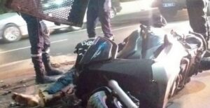 Dakar : le film de l’agression d’une femme enceinte par trois personnes à bord d’une moto…