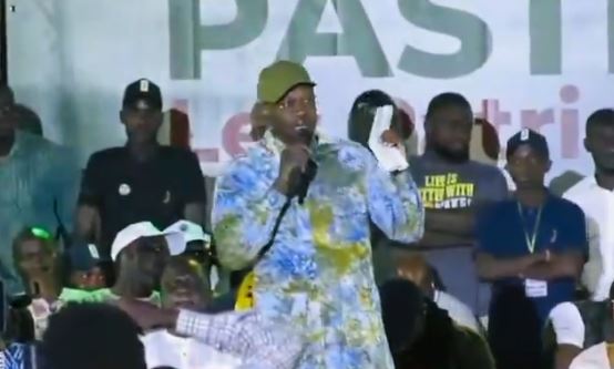 Ousmane Sonko répond à Cheikh Abdou Bara Doli: «bondé wouma sama tank mo deung rek wayé bondé wouma…»