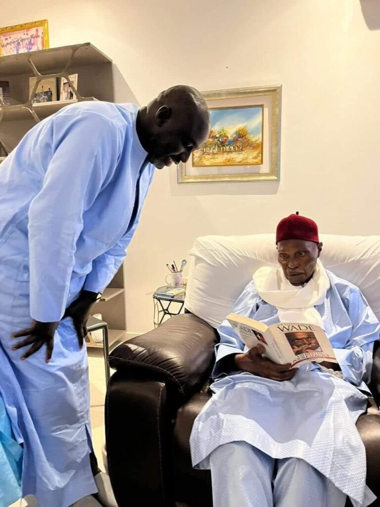 Abdoulaye Wade : Apparition Inédite et Marquante à 98 Ans