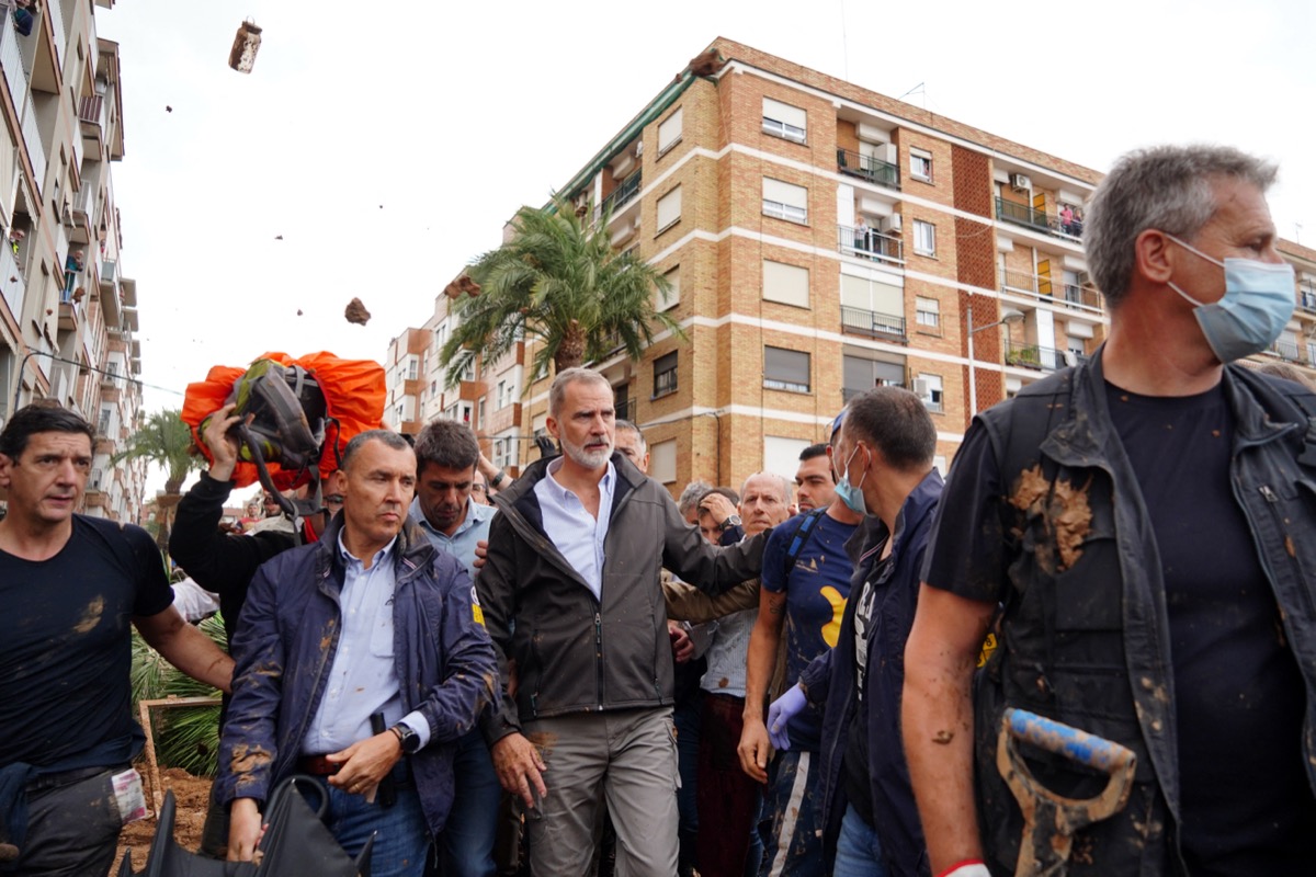 Espagne : Tensions à Valence lors de la visite de Felipe VI et Pedro Sanchez