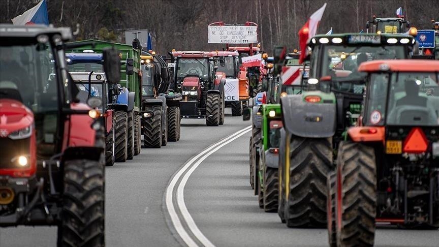 France : Mobilisations des agriculteurs s’intensifient face à la crise économique