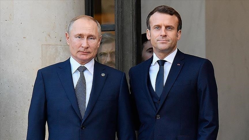 France et Russie : Macron critique Poutine sur le conflit ukrainien