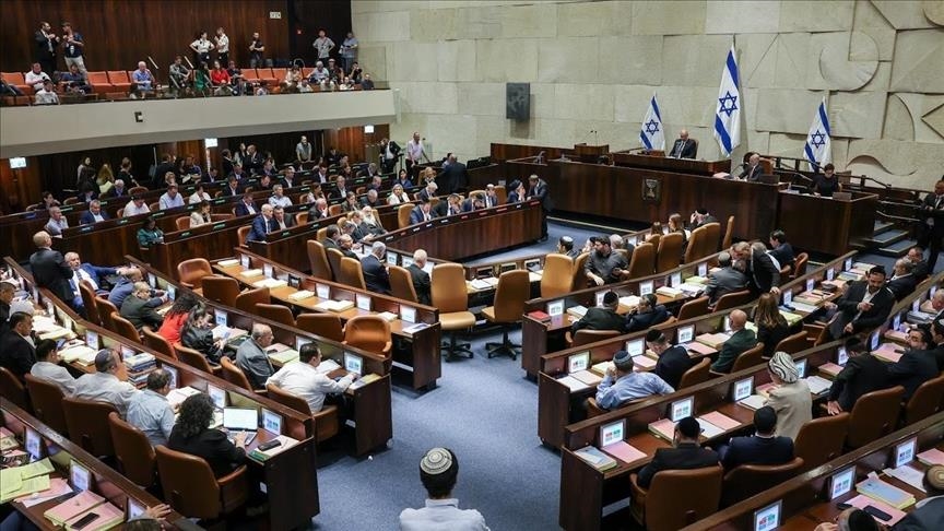 Israël : La Knesset adopte une loi controversée sur l’expulsion des familles de Palestiniens