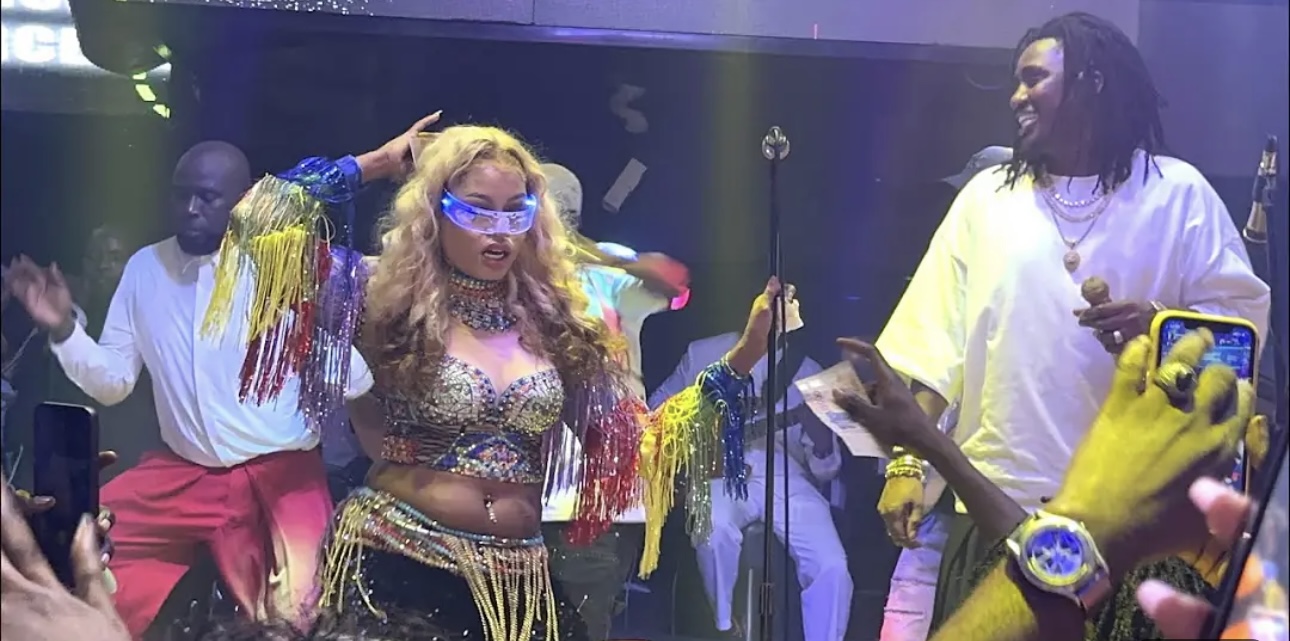 Ndeye Ndiaye enflamme la scène avec la danse « Koba Yi »