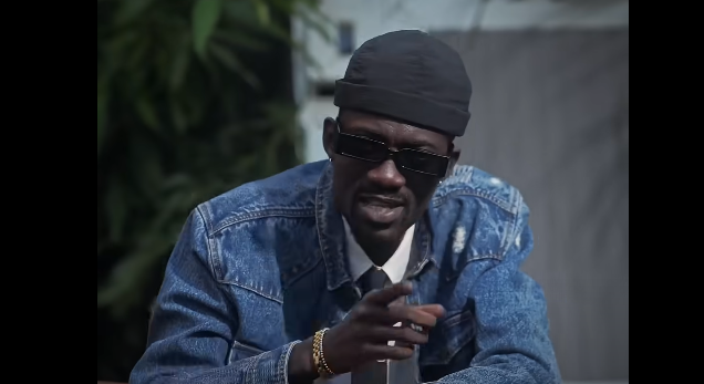 Un rappeur sénégalais s’exprime sur la politique dans une vidéo percutante