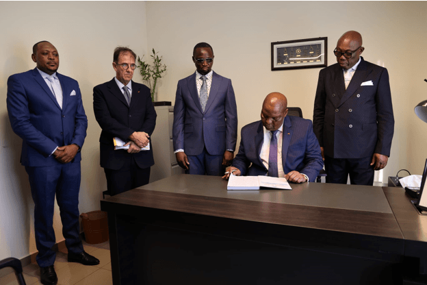 Lancement de la Fondation Bangui Hub : les nobles objectifs de la France ou la propagande occidentale cynique ?