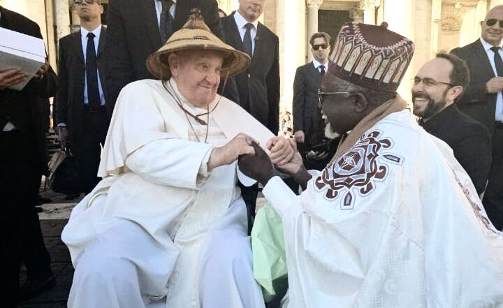 (Vidéo) Dialogue interreligieux: Le Khalife de Bambilor Thierno Amadou Djiby Ba reçu au Vatican par le Pape François