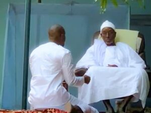 Sonko à Touba : …Visite, Conseils de Serigne Cheikh Saliou Mbacké…