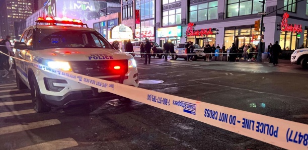 New York: Deux personnes tuées et une blessée au couteau