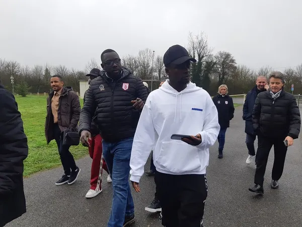 Bourges: Sadio Mané assiste à l’entrainement du Bourges FC (Photos)