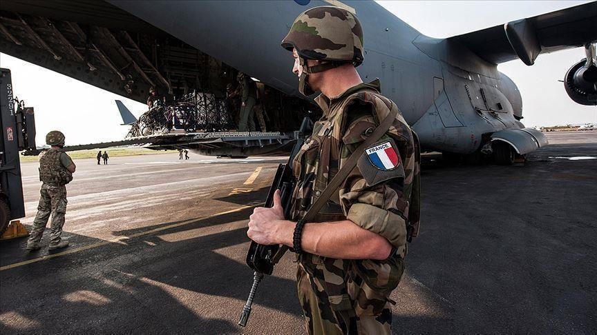 Le retrait des troupes françaises au Tchad : une décision stratégique