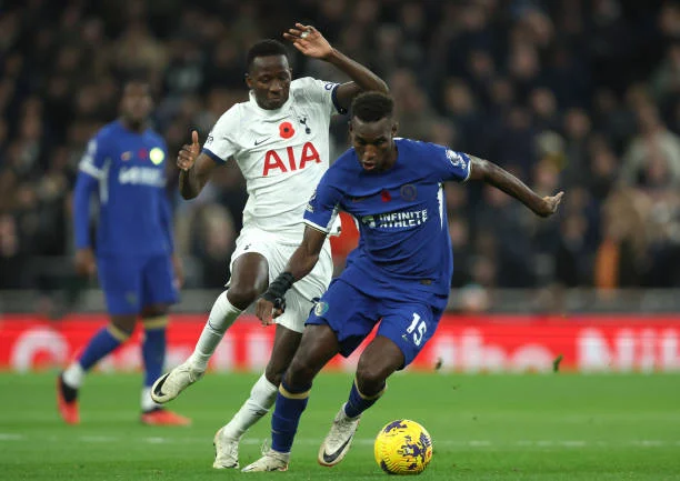 Premier League : Chelsea surprend Tottenham dans un choc spectaculaire