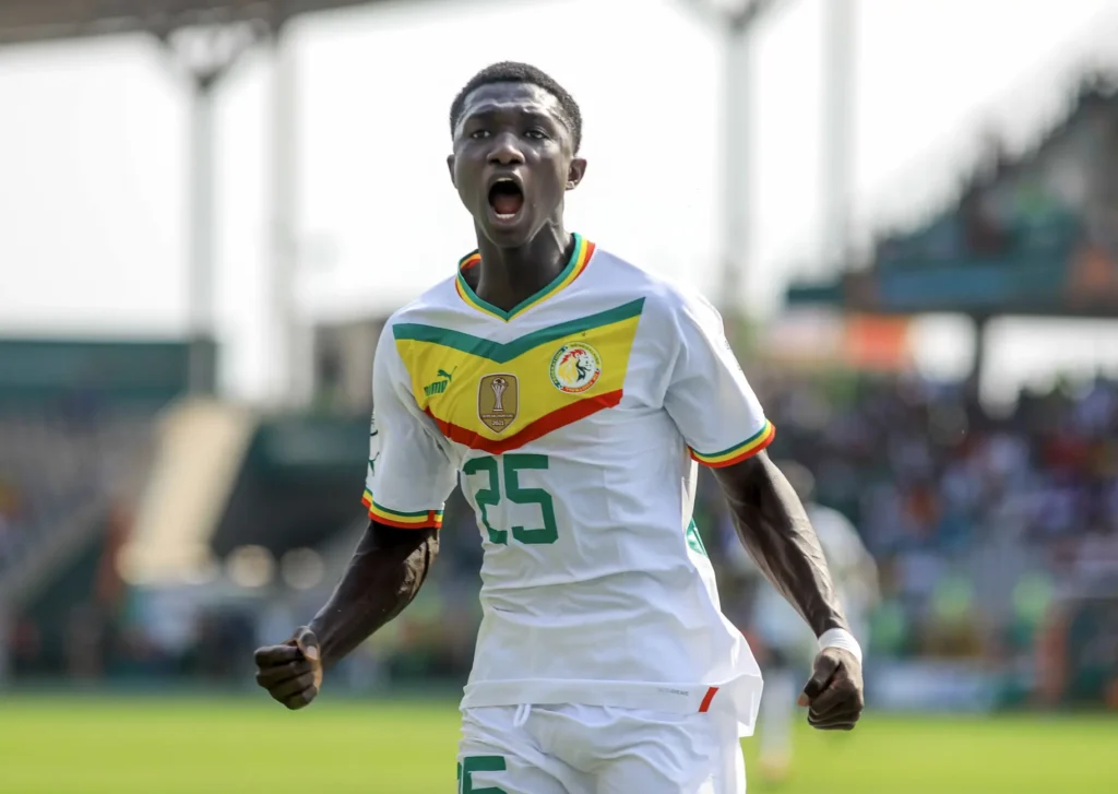 Lamine Camara après son sacre de meilleur jeune joueur: « On va aller chercher le Ballon d’or maintenant »