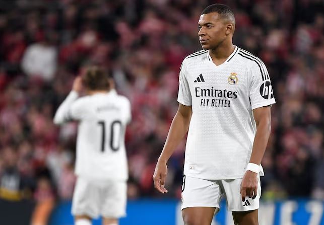 Mbappé sort du silence après son nouveau penalty raté avec le Real…