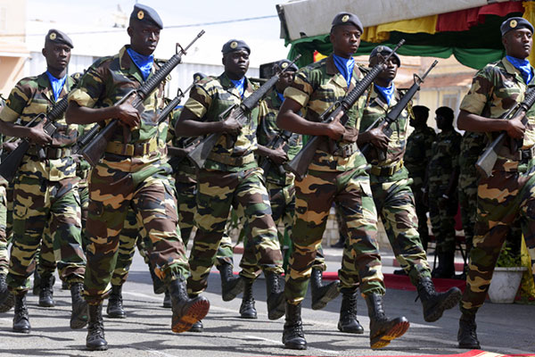 Armée sénégalaise : 25 jeunes officiers accèdent au commandement d’unité d’infanterie