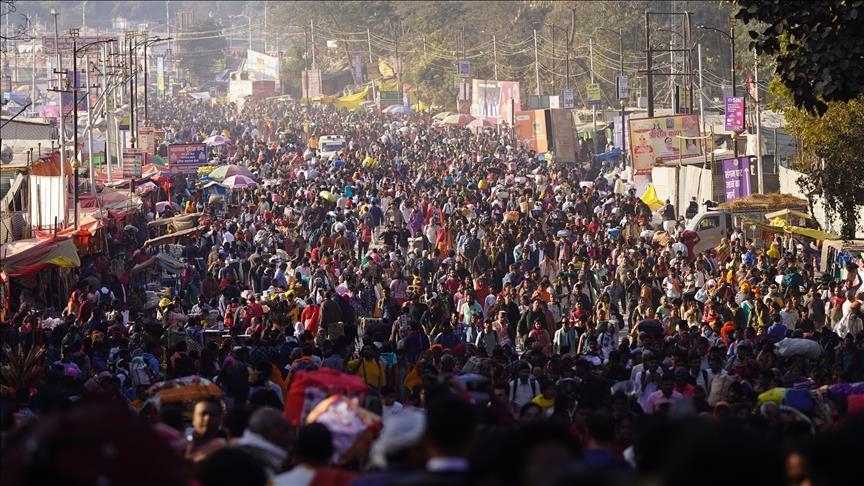 Inde : Tragédie au Kumbh Mela avec Au Moins 15 Morts dans une Bousculade