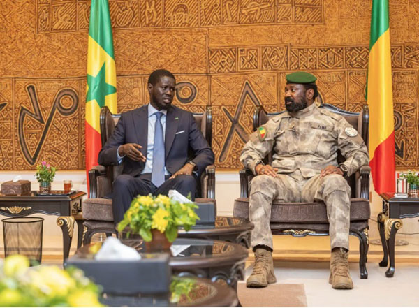 Mali, Niger et Burkina Faso renoncent à la Cedeao malgré les efforts de Diomaye