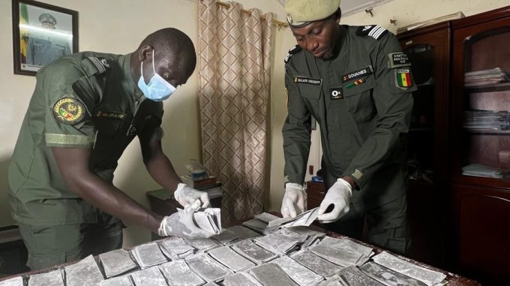 Ziguinchor confrontée au trafic de chanvre et de faux médicaments