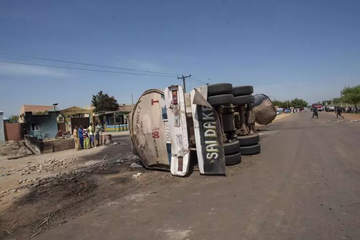 Nigéria: 70 morts dans l’explosion d’un camion-citerne renversé