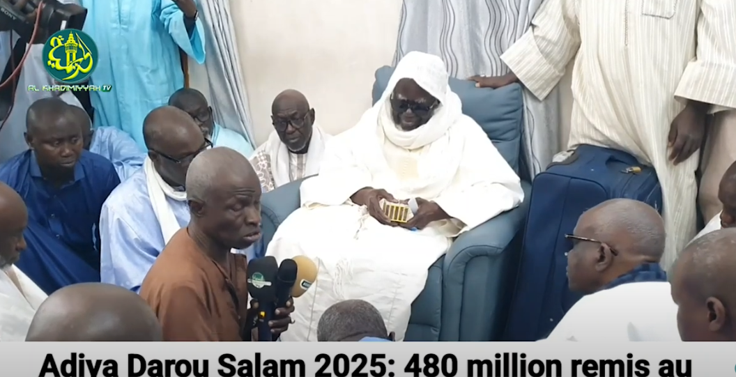 Touba : 480 millions d’Adiya remis au Khalife Serigne Mountakha par Darou Salam