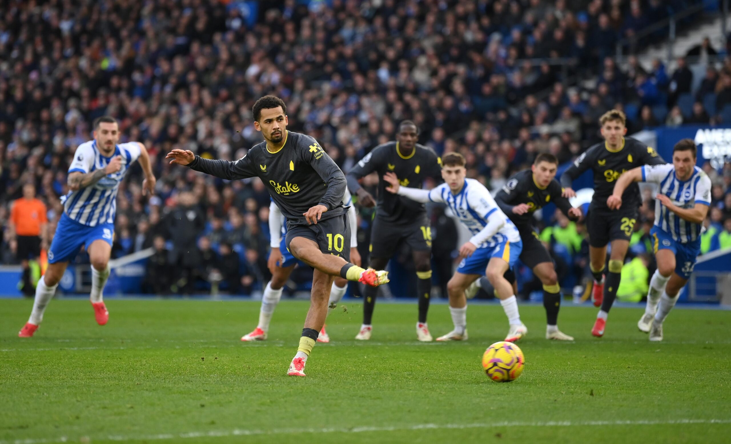 Premier League: Iliman Ndiaye buteur face à Brighton (vidéo)