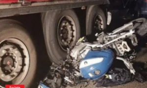 Une collision entre une moto-Jakarta et un camion-citerne fait deux morts à Kolda