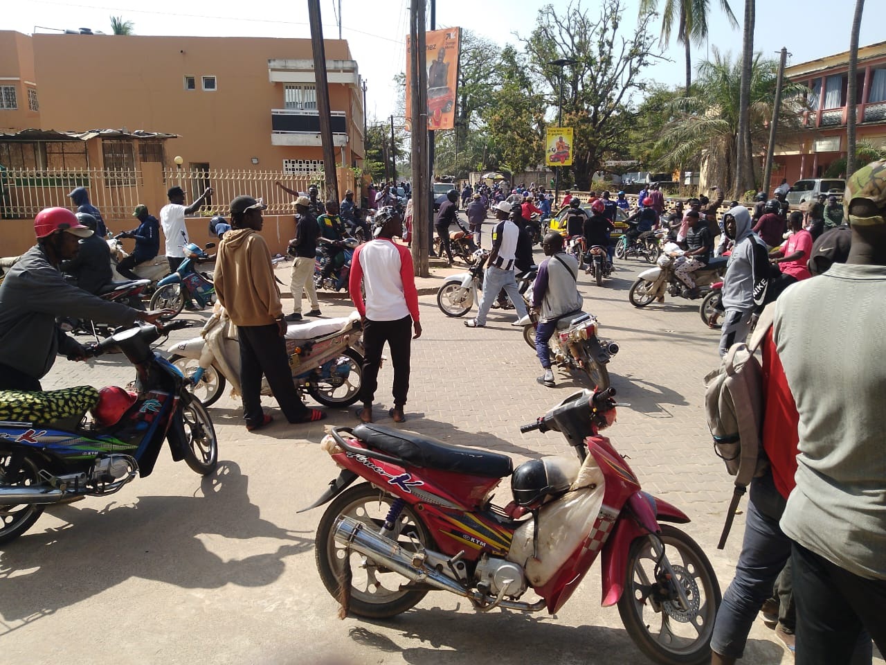 Ziguinchor : des Jakartamen envoyés en prison après affrontements avec les FDS