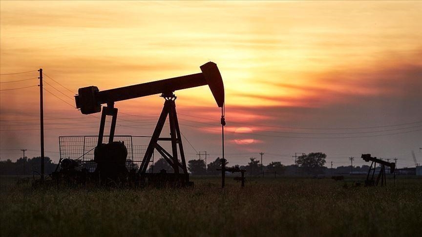 Du pétrole et des taxes : impacts des mesures américaines sur le marché mondial