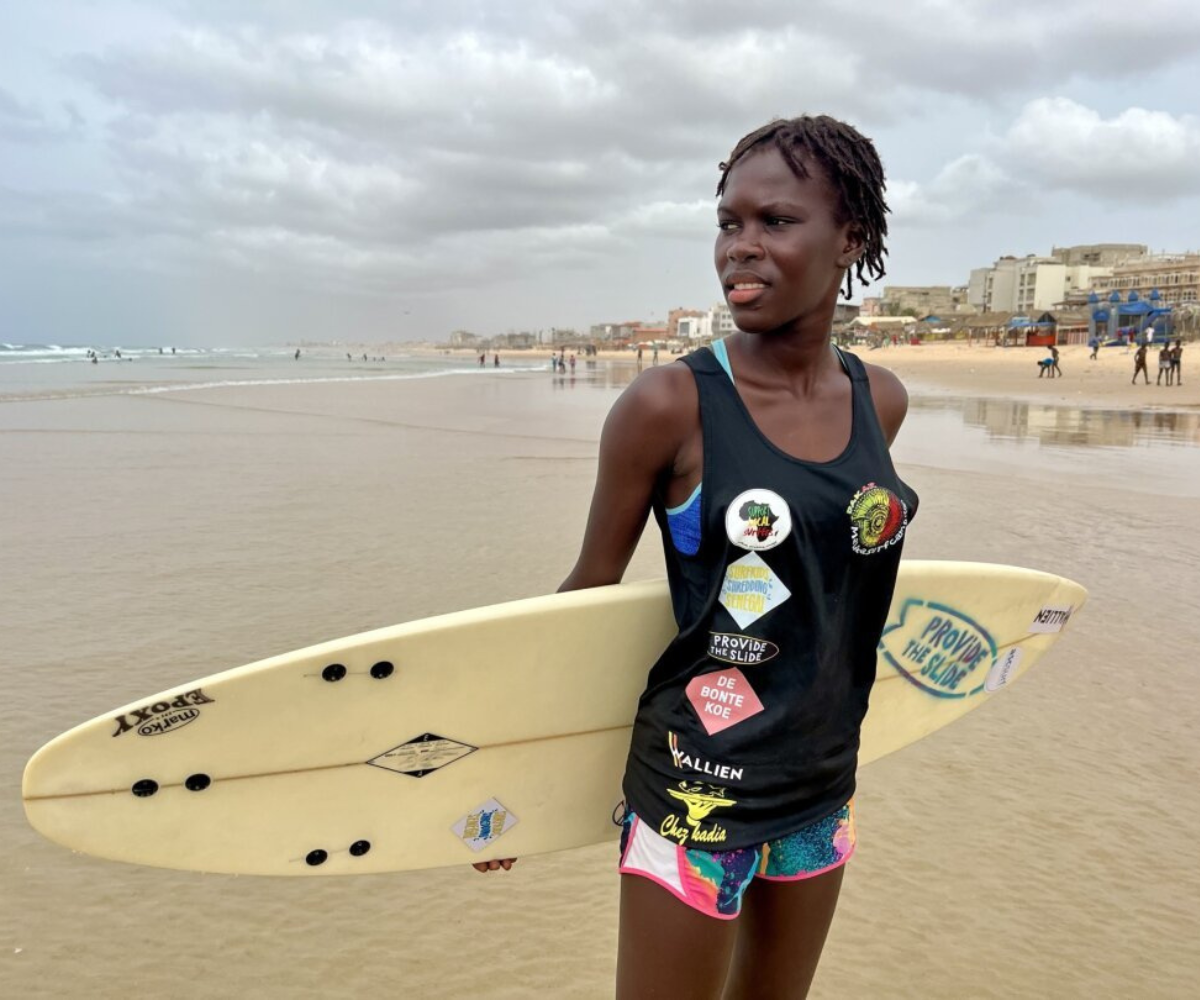 Le Surf au Sénégal : Les Femmes Brisent les Stéréotypes