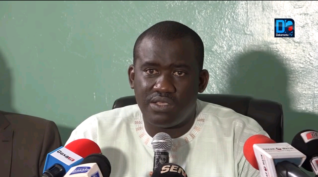 Moussa Tine critique la levée de l’immunité parlementaire de Farba Ngom