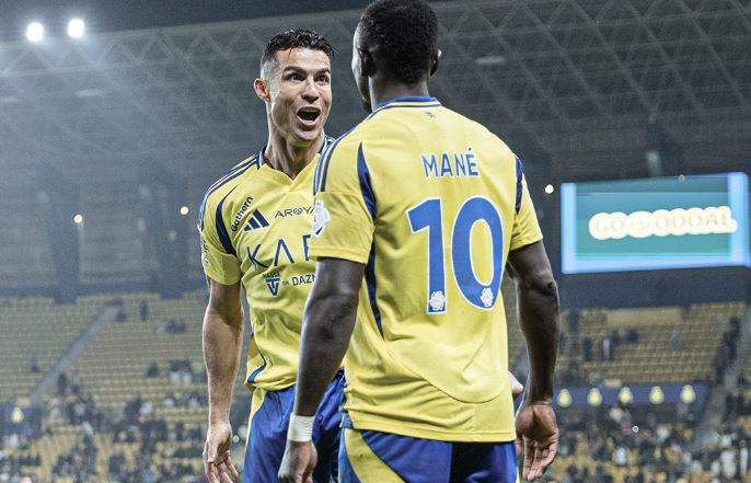 Al Nassr: Le geste très classe de Cristiano Ronaldo pour Sadio Mané (Vidéo)