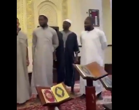 (Vidéo) Arabie Saoudite : Cet homme s’est converti à l’Islam grâce à Sadio Mané, Regardez!