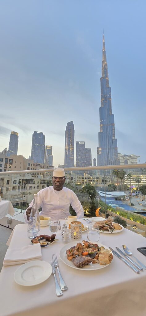 Cheikh Bara Doly célèbre le Ramadan à Dubaï après une tournée mondiale