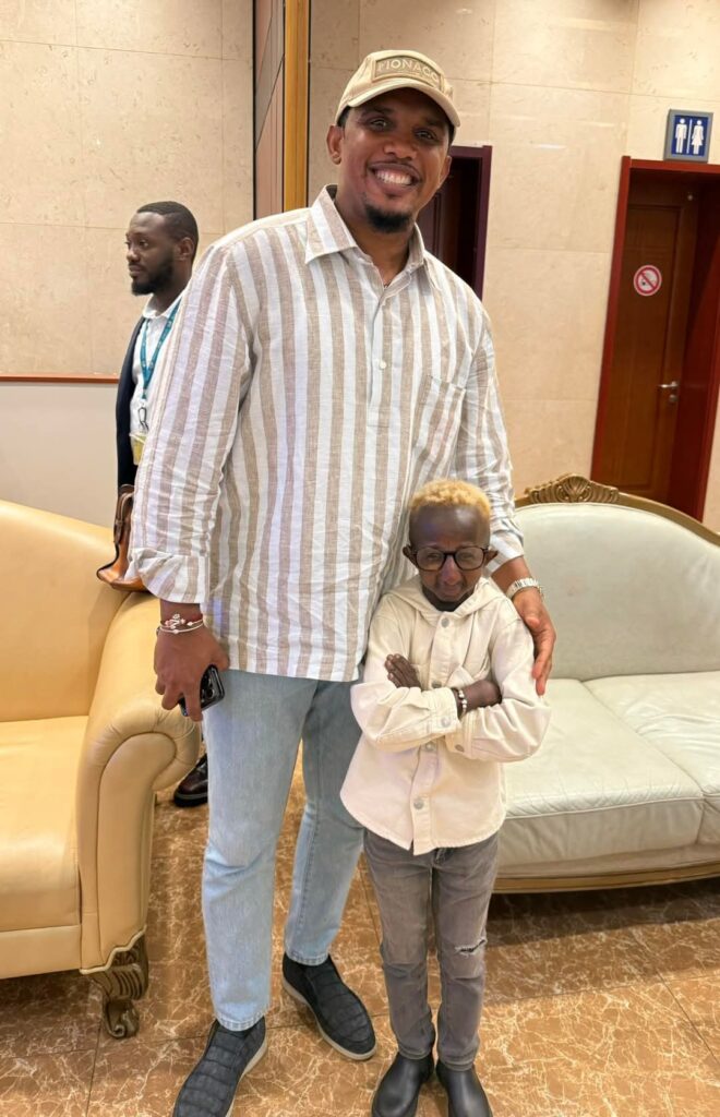 Grand P exprime son amitié à Samuel Eto