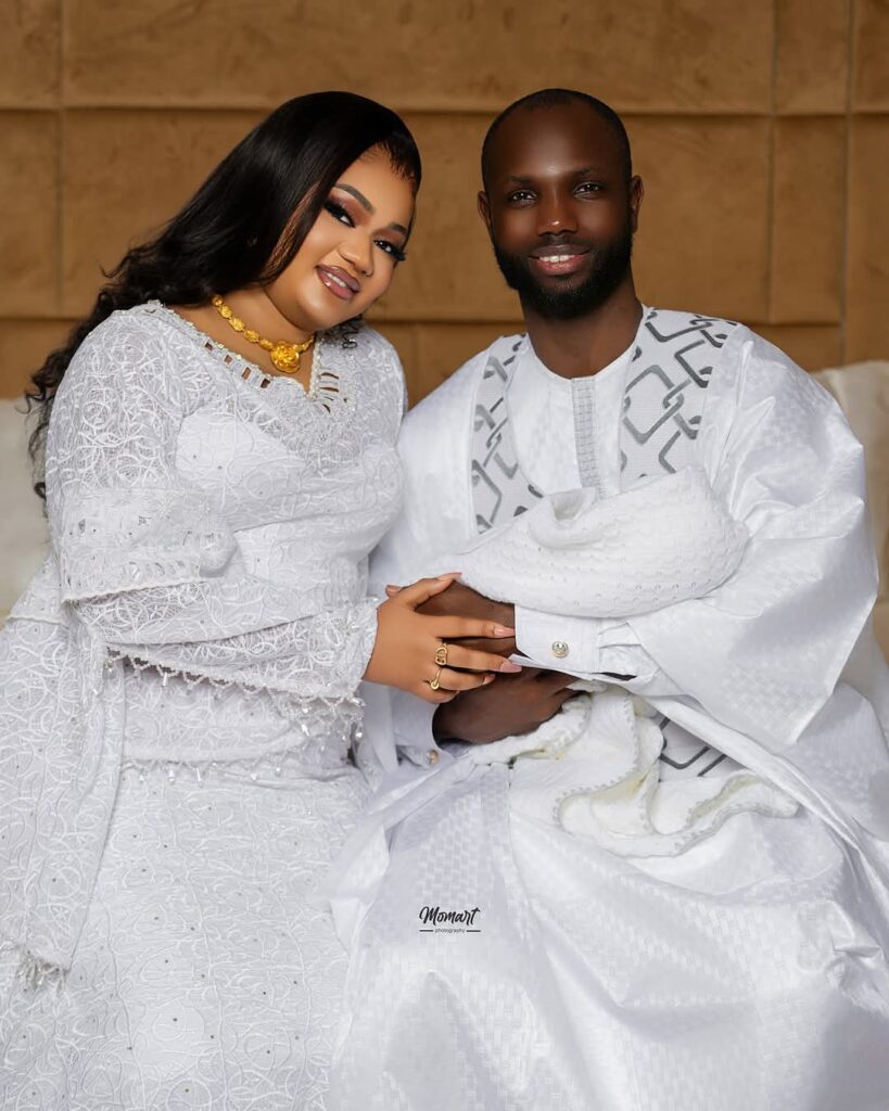 Moussa Konaté : Célébration en blanc pour le baptême de son enfant