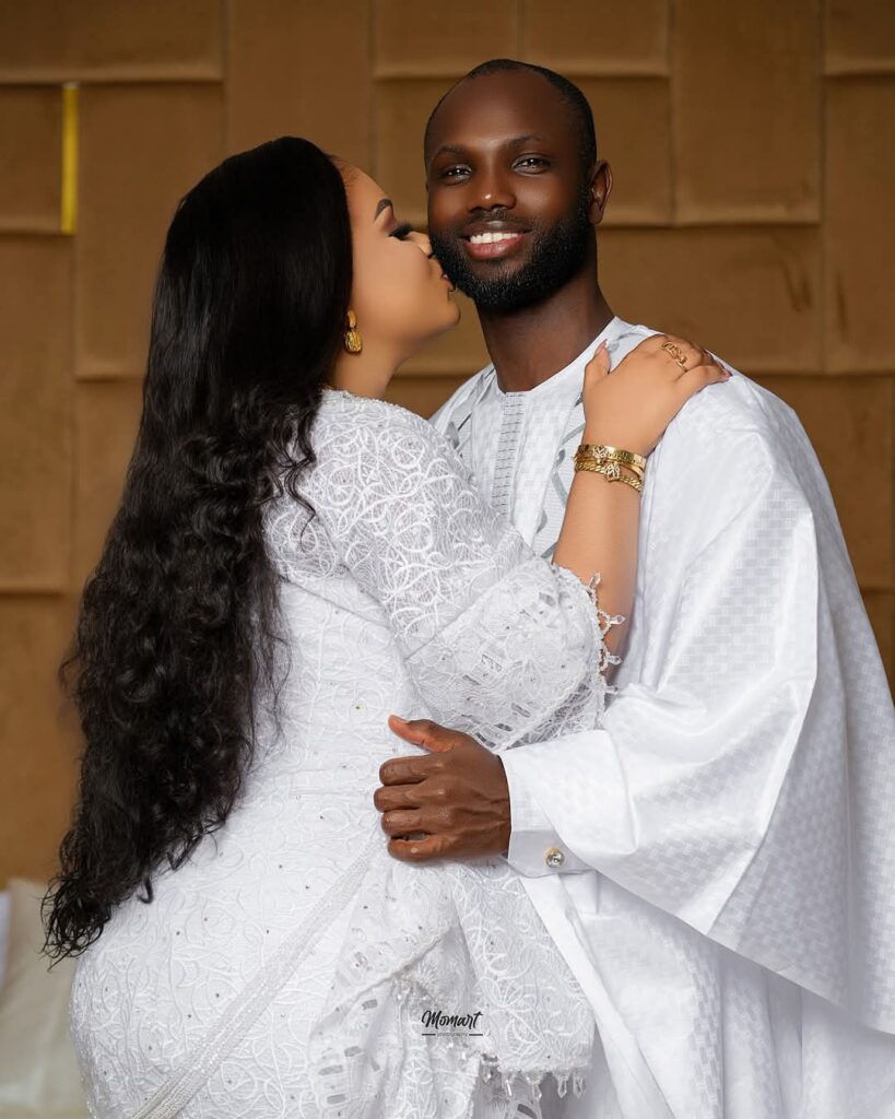 Moussa Konaté : Célébration en blanc pour le baptême de son enfant
