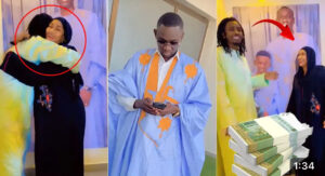 Wally Seck rend visite à Pape Diouf et offre un « Soukeurou Koor »