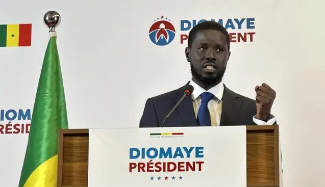 Séjour carcéral-Cheikh O Diagne raconte le jour où PASTEF a été dissous: « J’ai vu Diomaye Faye afficher une confiance surprenante »