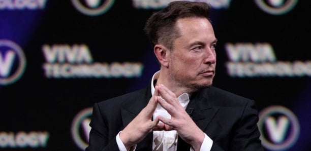 Musk s’en prend publiquement au conseiller au Commerce de Trump