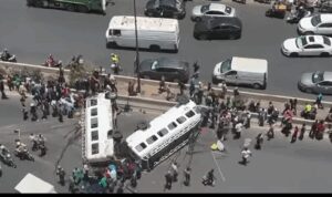 Accident sur l’autoroute à péage : collision entre deux cars « Ndiaga Ndiaye » au pont Hann
