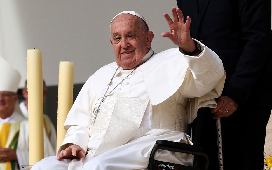Le pape François : pionnier des réseaux sociaux et modernisateur de l’Église catholique disparu