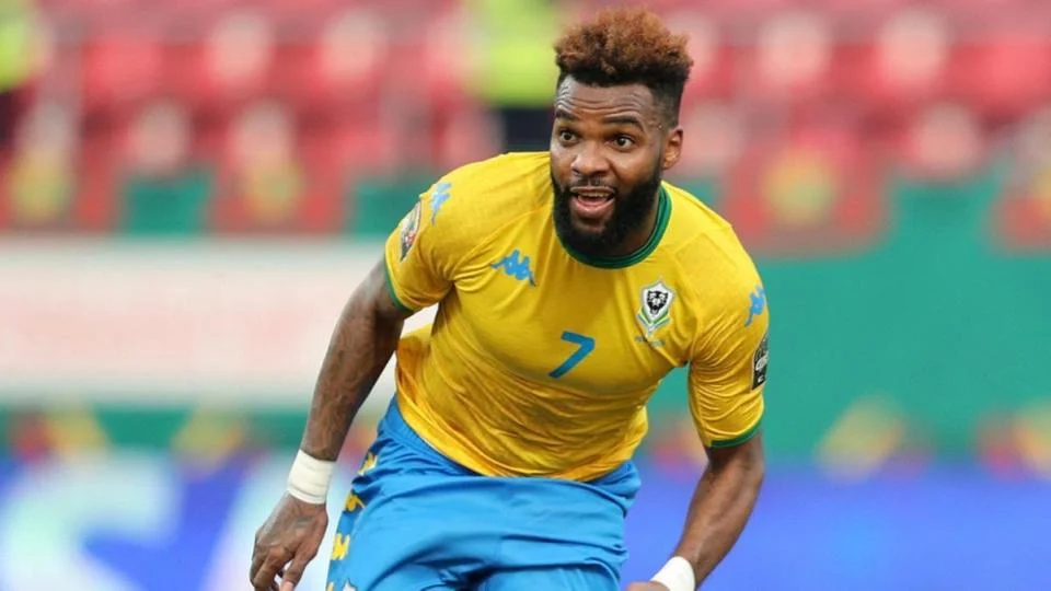 Chine: Mort tragique de l’international gabonais Aaron Boupendza