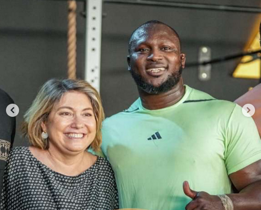 Modou Lô reçoit l’Ambassadrice de France : « Votre visite honore toute la lutte sénégalaise »