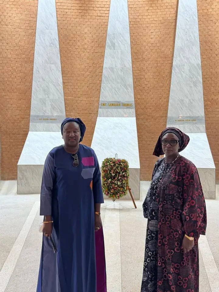 Thomas Sankara : Sonko et des ministres rendent hommage à un visionnaire…