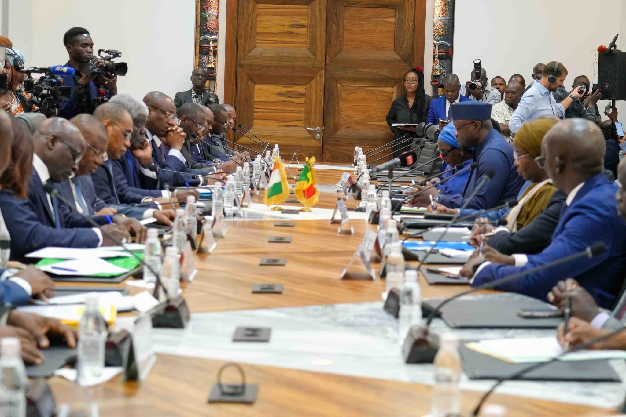 Visite du PM en Côte d’Ivoire : séance de travail entre Dakar et Abidjan pour renforcer la coopération